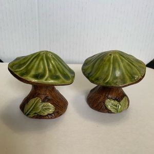 Vintage Toadstools Mushroom Salt and Pepper Shaker